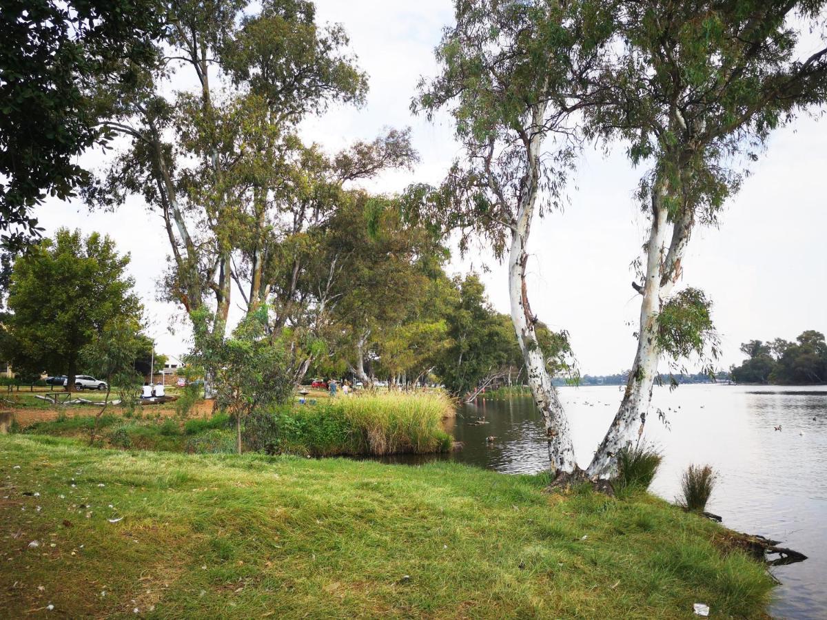 Southy Inn By The Lake Benoni Eksteriør bilde