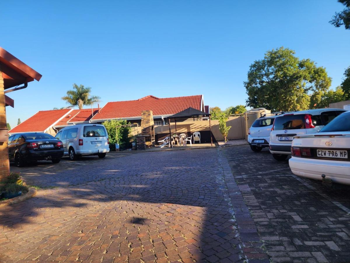 Southy Inn By The Lake Benoni Eksteriør bilde