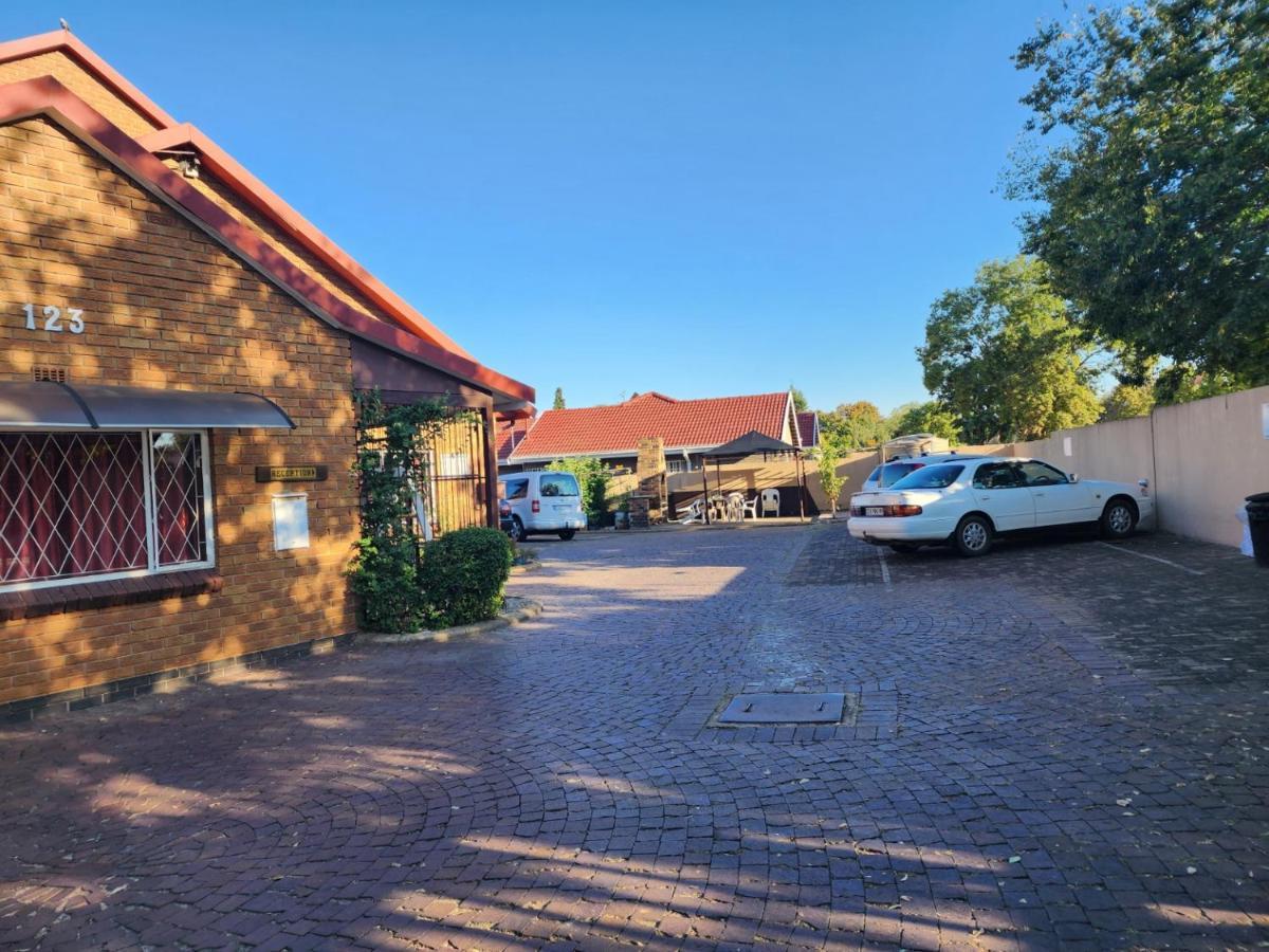 Southy Inn By The Lake Benoni Eksteriør bilde
