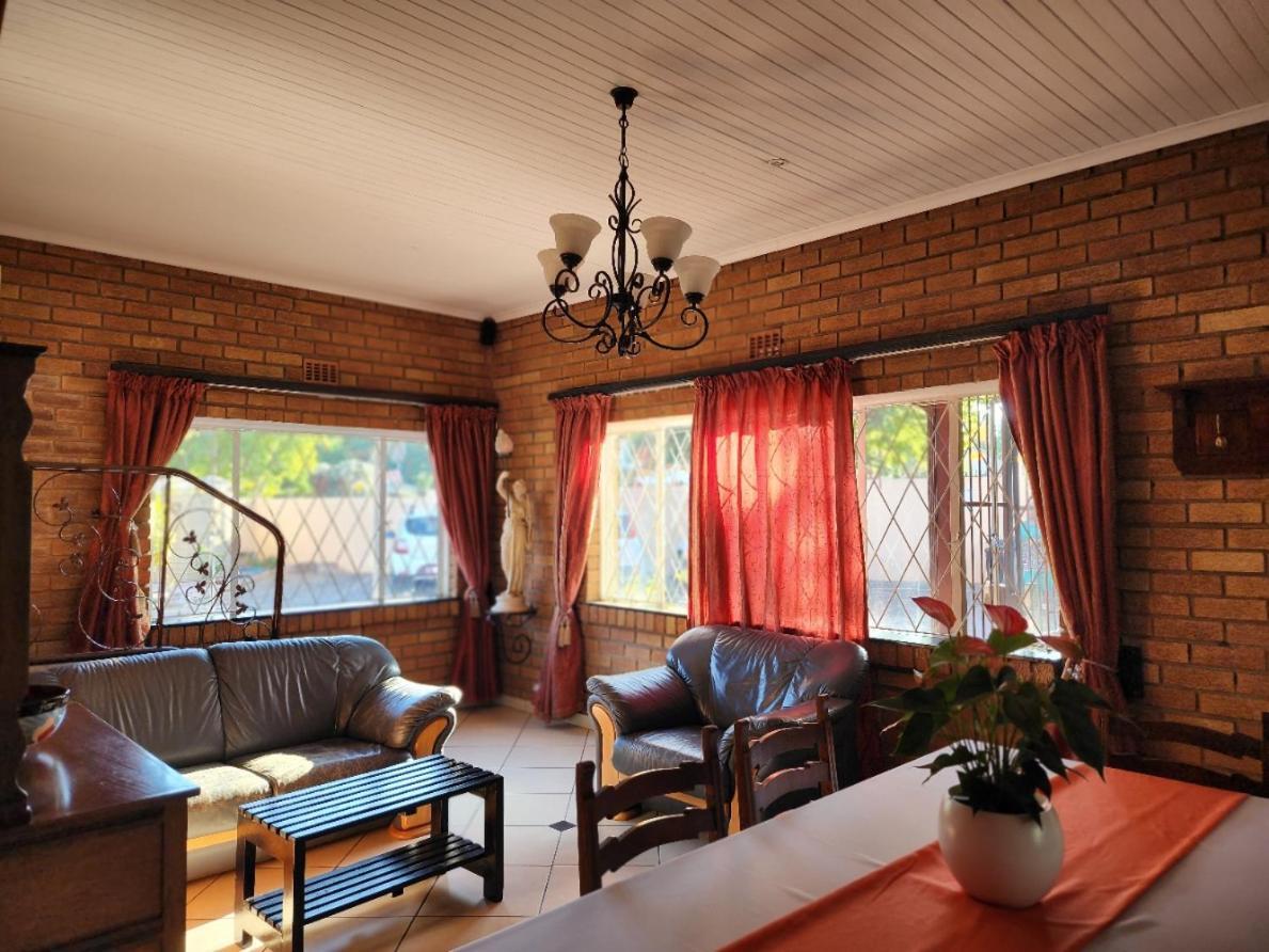Southy Inn By The Lake Benoni Eksteriør bilde
