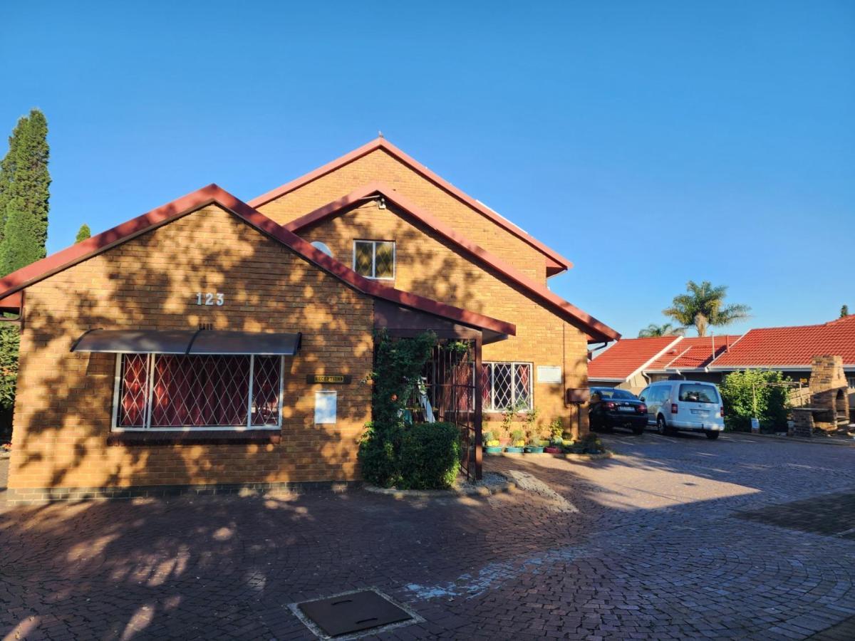 Southy Inn By The Lake Benoni Eksteriør bilde